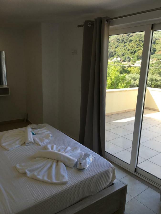 Villa Martini Kissamos Bagian luar foto